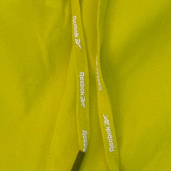 REEBOK training mens shorts NWT LARGE - Picture 4 of 8